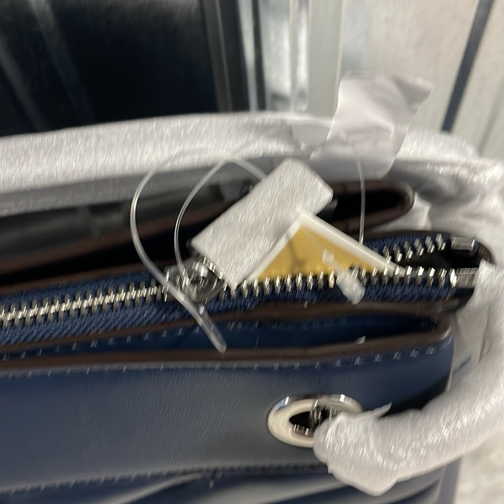 Navy Quilted Shoulder Bag with matching wallet - Picture 3 of 9